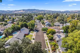 1320 Hookston Rd, Concord, CA 94518 - Photo 23