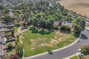 1651 Monterey Dr, Livermore, CA 94551 - Photo 23