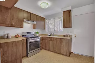 1651 Monterey Dr, Livermore, CA 94551 - Photo 13