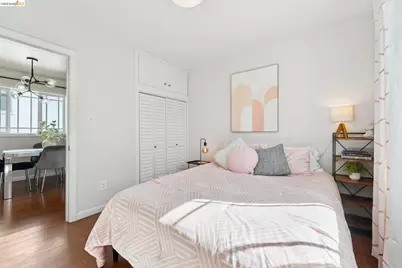 1390 31st St, Oakland, CA 94602 - Photo 19