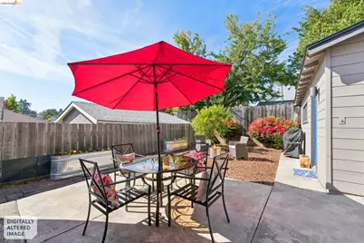 1390 31st St, Oakland, CA 94602 - Photo 23