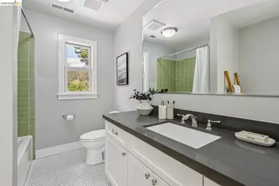 6141 Aspinwall Rd, Oakland, CA 94611 - Photo 27