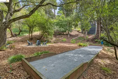 6141 Aspinwall Rd, Oakland, CA 94611 - Photo 33