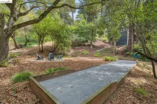6141 Aspinwall Rd, Oakland, CA 94611 - Photo 33