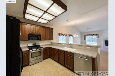 9736 Dynasty Way, Elk Grove, CA 95624 - Photo 9
