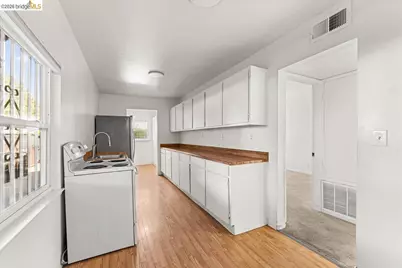 2136 Linden St, Oakland, CA 94607 - Photo 5