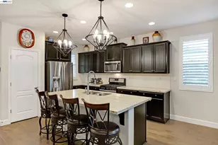 7001 Sitka Ct, Vacaville, CA 95687 - Photo 19
