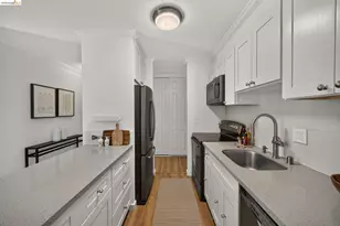 555 Jean St, Oakland, CA 94610 - Photo 11