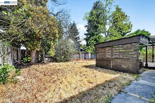 8265 Calla Way, Sacramento, CA 95828 - Photo 43
