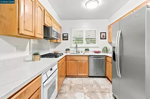 987 Getoun Dr, Concord, CA 94518 - Photo 7