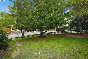 19026 Center St, Castro Valley, CA 94546 - Photo 41