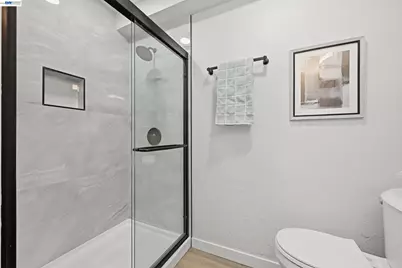 19026 Center St, Castro Valley, CA 94546 - Photo 23