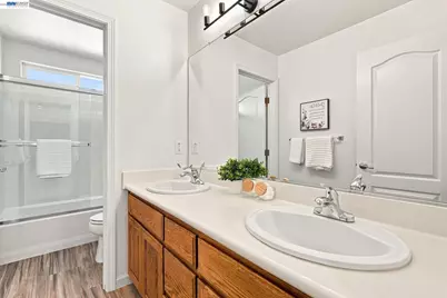 1015 Canyon Oaks Dr, El Sobrante, CA 94803 - Photo 31