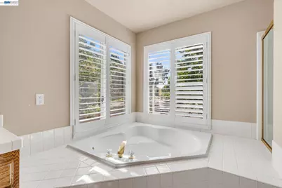 1910 Harvest Landing Ct, Tracy, CA 95376 - Photo 39