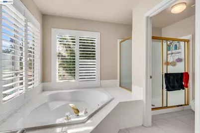 1910 Harvest Landing Ct, Tracy, CA 95376 - Photo 37