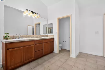 866 Bridgeway Cir, El Sobrante, CA 94803 - Photo 45