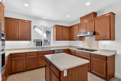 866 Bridgeway Cir, El Sobrante, CA 94803 - Photo 27