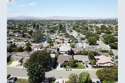 816 Catalina Dr, Livermore, CA 94550 - Photo 29