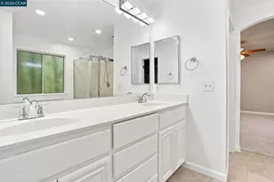 5683 Vintage Cir, Stockton, CA 95219 - Photo 33