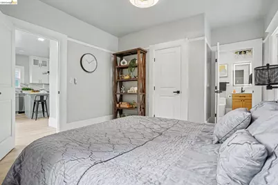 35 Randwick Ave, Oakland, CA 94611 - Photo 17