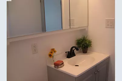 15799 Dermody Ave, San Lorenzo, CA 94580 - Photo 11