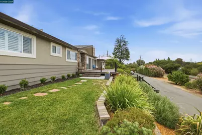 186 Paso Nogal Rd, Pleasant Hill, CA 94523 - Photo 51