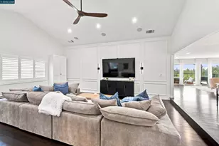 186 Paso Nogal Rd, Pleasant Hill, CA 94523 - Photo 17