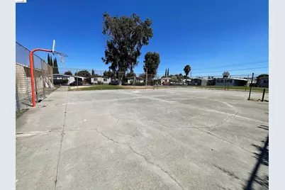 340 Bernauer, Pittsburg, CA 94565 - Photo 39