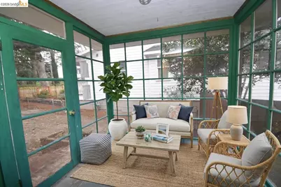 511 6th St, Montara, CA 94037 - Photo 11