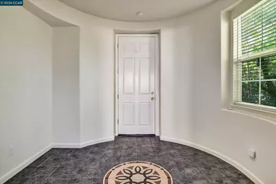 30 Echo Ct, Patterson, CA 95363 - Photo 9