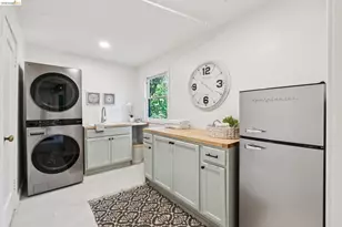 451 Taurus Ave, Oakland, CA 94611 - Photo 35