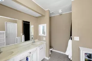 812 Clover Rd, Tracy, CA 95376 - Photo 23