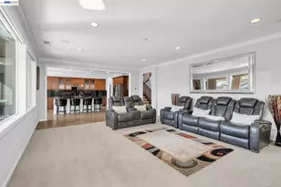 4061 Sarasta Bay Dr, Pittsburg, CA 94565 - Photo 13