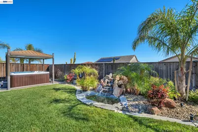 4061 Sarasta Bay Dr, Pittsburg, CA 94565 - Photo 53