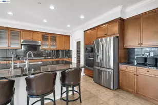 4061 Sarasta Bay Dr, Pittsburg, CA 94565 - Photo 15