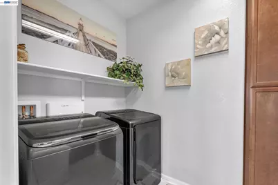 4061 Sarasta Bay Dr, Pittsburg, CA 94565 - Photo 29