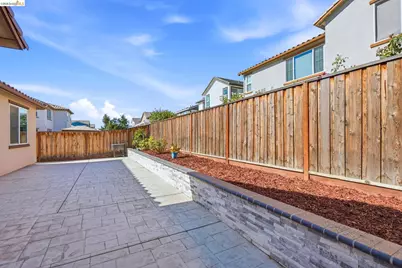 5330 Clauzetto Way, Antioch, CA 94531 - Photo 37