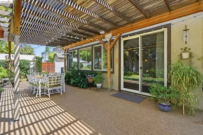 325 San Marino Ln, Brentwood, CA 94513 - Photo 49