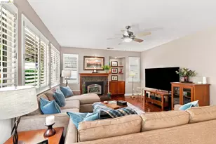 325 San Marino Ln, Brentwood, CA 94513 - Photo 17