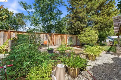 325 San Marino Ln, Brentwood, CA 94513 - Photo 53