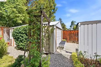 325 San Marino Ln, Brentwood, CA 94513 - Photo 67