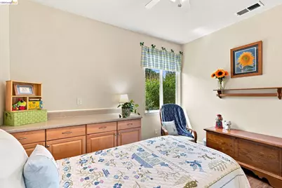 325 San Marino Ln, Brentwood, CA 94513 - Photo 37