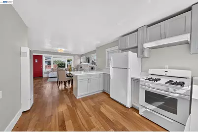 5823 Seminary Ct, Oakland, CA 94605 - Photo 5
