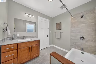 5823 Seminary Ct, Oakland, CA 94605 - Photo 39
