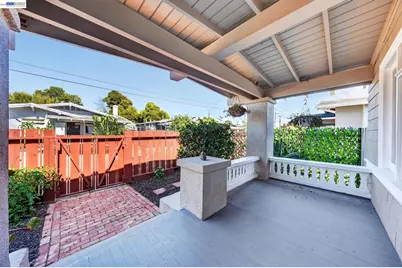 5823 Seminary Ct, Oakland, CA 94605 - Photo 7