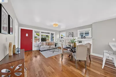 5823 Seminary Ct, Oakland, CA 94605 - Photo 17