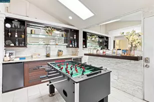 1386 Lichen Ct, Concord, CA 94521 - Photo 7