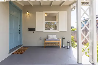 2533 Rampart St, Oakland, CA 94602 - Photo 3