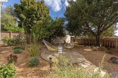 2533 Rampart St, Oakland, CA 94602 - Photo 41