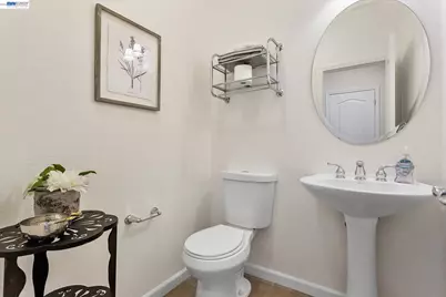 1169 Hillery Way, Alameda, CA 94502 - Photo 21